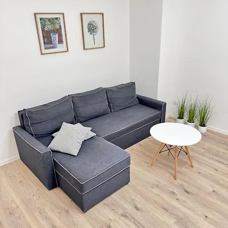 Red Cross Road Apartment *