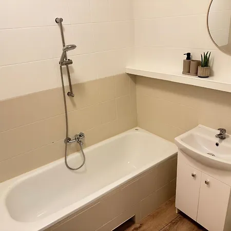 Red Cross Road Apartment